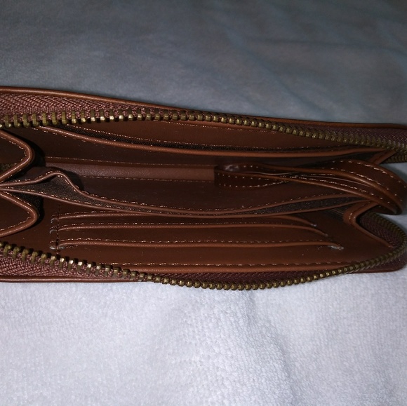 Women's Wallet for the Wrist Brown - Picture 4 of 5
